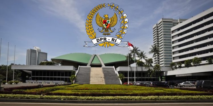 Menuju Kursi DPR RI, Dua Pimpinan DPRD Berada Dipuncak Survey Partai Masing-masing Menuju Kursi DPR RI, Dua Pimpinan DPRD Berada Dipuncak Survey Partai Masing-masingi