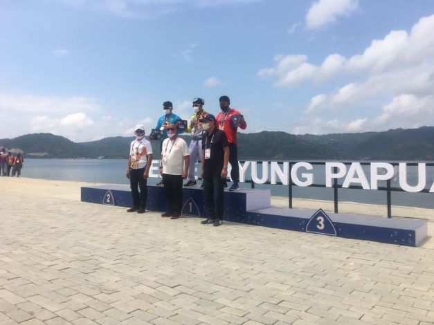 Cabang Dayung Sumbang Emas Perdana untuk Riau Cabang Dayung Sumbang Emas Perdana untuk Riaui