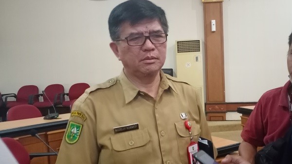 1 Pasien Tersuspect Corona di RSUD Arifin Achmad Diperbolehkan Pulang 1 Pasien Tersuspect Corona di RSUD Arifin Achmad Diperbolehkan Pulangi