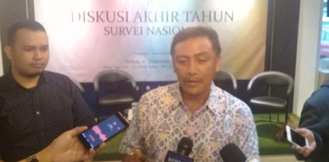 Andi Mallarangeng: Ketimbang Urusi Amandemen UUD, Lebih Baik Jokowi Fokus Benahi Ekonomi Andi Mallarangeng: Ketimbang Urusi Amandemen UUD, Lebih Baik Jokowi Fokus Benahi Ekonomii