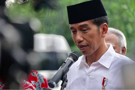 Presiden Jokowi Tegaskan Akan Bantu Korban KM Sinar Bangun Presiden Jokowi Tegaskan Akan Bantu Korban KM Sinar Banguni