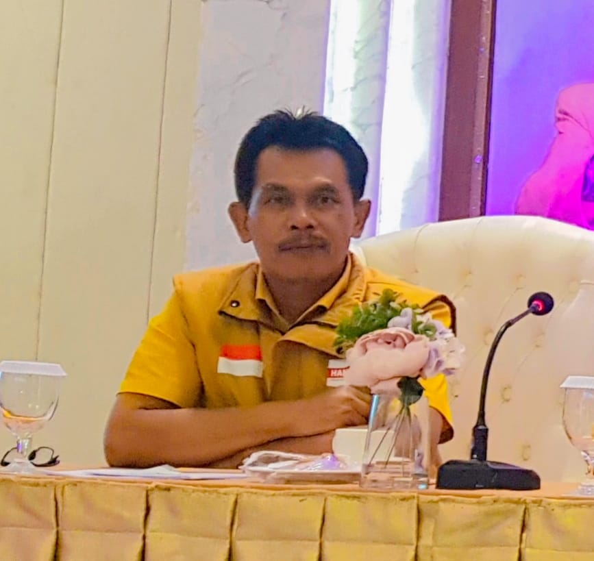 Hanura Pekanbaru juga diprediksi duduk di dapil 3 kursi keenam, dapil 4 kursi ketiga dan dapil 7 kursi kelima. Hanura Pekanbaru juga diprediksi duduk di dapil 3 kursi keenam, dapil 4 kursi ketiga dan dapil 7 kursi kelima.i