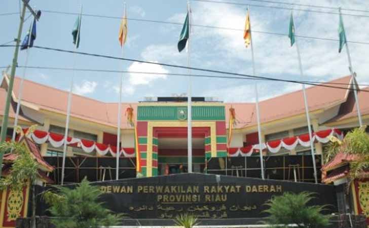 Tokoh Muda Ini Minta BK DPRD Riau Jangan Mau Diperalat Oknum Tokoh Muda Ini Minta BK DPRD Riau Jangan Mau Diperalat Oknumi