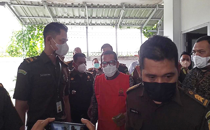 Syafri Harto Ternyata Menolak Ditahan, Kajati Riau: Wewenang KIta Syafri Harto Ternyata Menolak Ditahan, Kajati Riau: Wewenang KItai