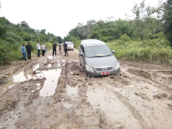 Begini Tanggapan DPRD Bengkalis Terkait Jalan Rusak di Rupat Begini Tanggapan DPRD Bengkalis Terkait Jalan Rusak di Rupati