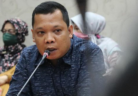 PAW DPRD Riau dari PAN dan Demokrat sudah Diteken Mendagri PAW DPRD Riau dari PAN dan Demokrat sudah Diteken Mendagrii