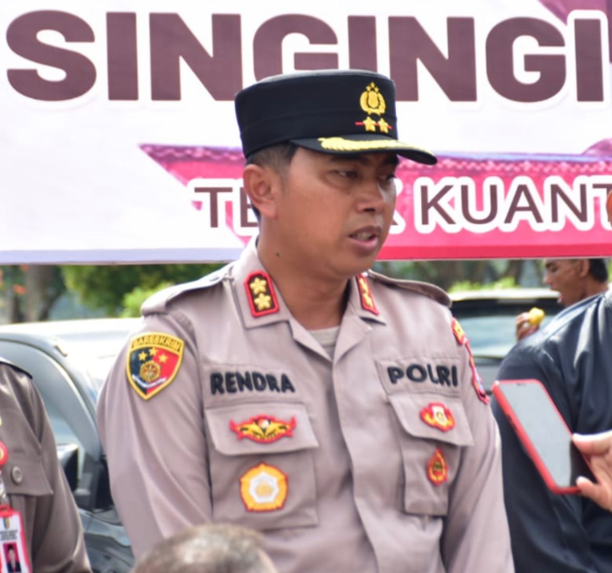 Sikapi Informasi Dugaan Penyimpangan Oknum, Kapolres Kuansing AKBP Rendra Oktha : Saya Perintahkan Propam Dalami, Jika Terbukti Saya Tindak Tegas. Sikapi Informasi Dugaan Penyimpangan Oknum, Kapolres Kuansing AKBP Rendra Oktha : Saya Perintahkan Propam Dalami, Jika Terbukti Saya Tindak Tegas.i