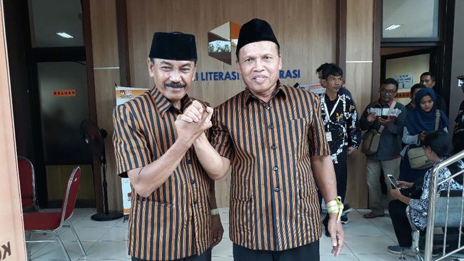 Lawan Gibran, BaJo Klaim Sudah Dapat Dukungan 70 Ribu Warga Lawan Gibran, BaJo Klaim Sudah Dapat Dukungan 70 Ribu Wargai
