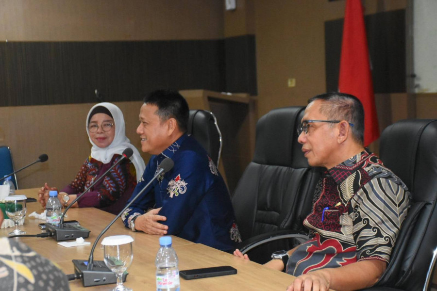 Bang Azwan Pejabat Kampar yang Menginspirasi dengan Pelayanan Tulus dan 'Bersih' Tanpa Masalah