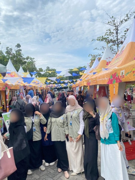 Diduga Pungli, Pengurus DEMA Universitas dan Fakultas di UIN Suska Riau Keluhkan Pungutan Sewa Lapak Tenda Rp. 50 - 150 Ribu per Hari