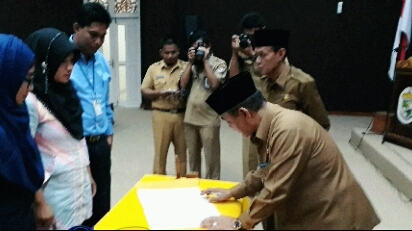 27 Perusahaan Tidak Hadir dalam MoU CSR Pemkab Pelalawan 27 Perusahaan Tidak Hadir dalam MoU CSR Pemkab Pelalawani