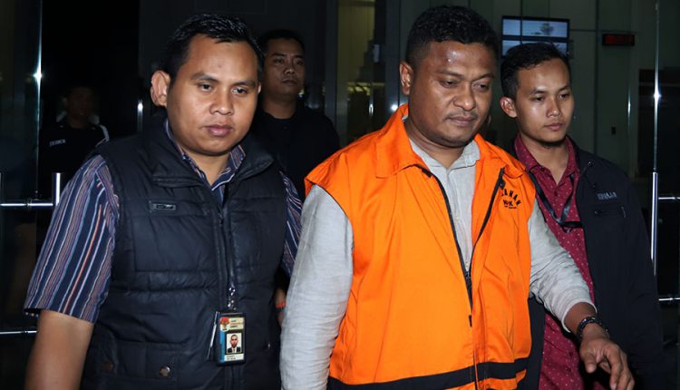 Ditetapkan Sebagai Tersangka, KPK Tahan Bupati Buton Selatan Ditetapkan Sebagai Tersangka, KPK Tahan Bupati Buton Selatani