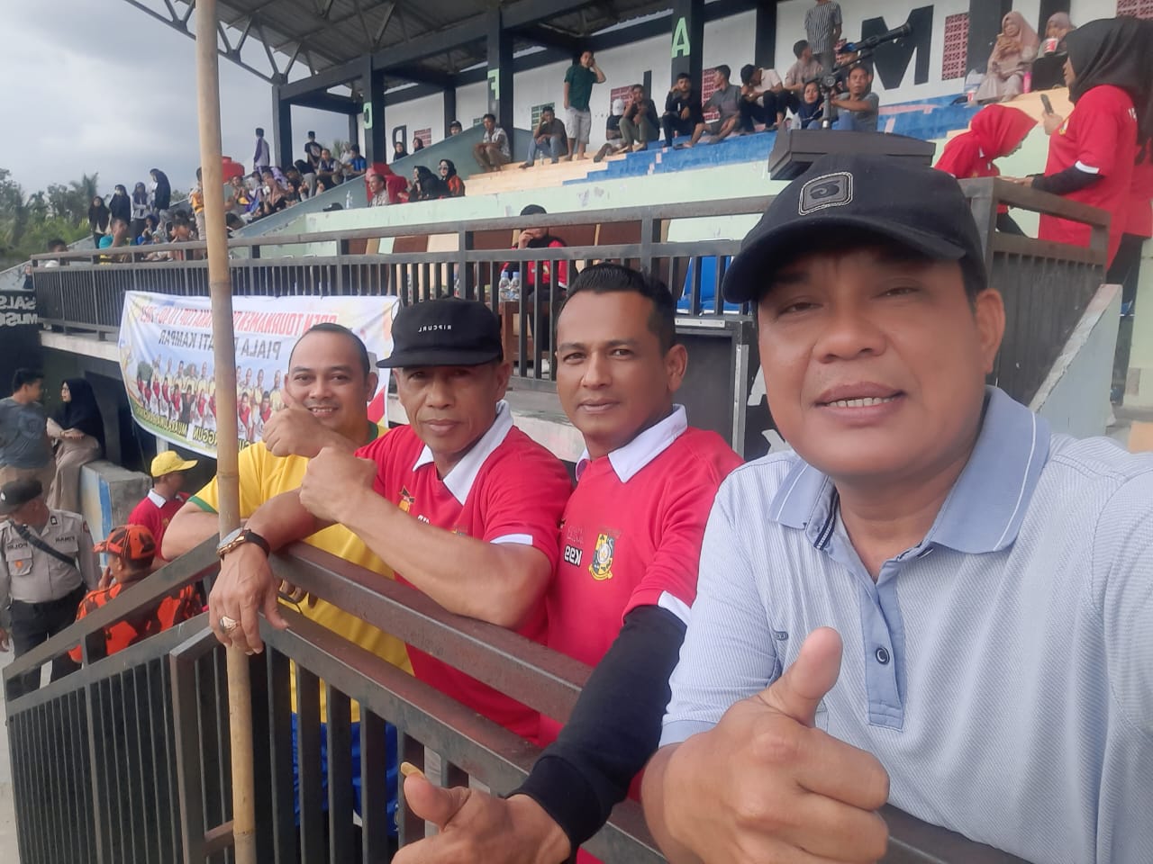 Ketua KONI Kampar Terpilih Hadiri Open Turnamen Omputaka Cup 1 Ketua KONI Kampar Terpilih Hadiri Open Turnamen Omputaka Cup 1 i