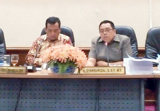 Komisi III DPRD Riau Mitra Kerjanya Dinonjobkan Gubri Komisi III DPRD Riau Mitra Kerjanya Dinonjobkan Gubrii