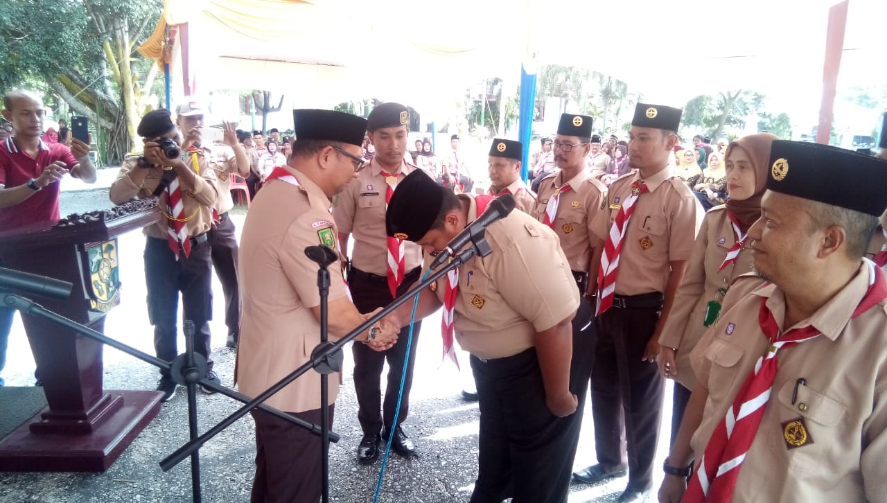 Resmi Dilantik, Fajri Hasbi Ketua Mabiran Kwarran 03 Pramuka Siak Hulu yang Baru Resmi Dilantik, Fajri Hasbi Ketua Mabiran Kwarran 03 Pramuka Siak Hulu yang Barui