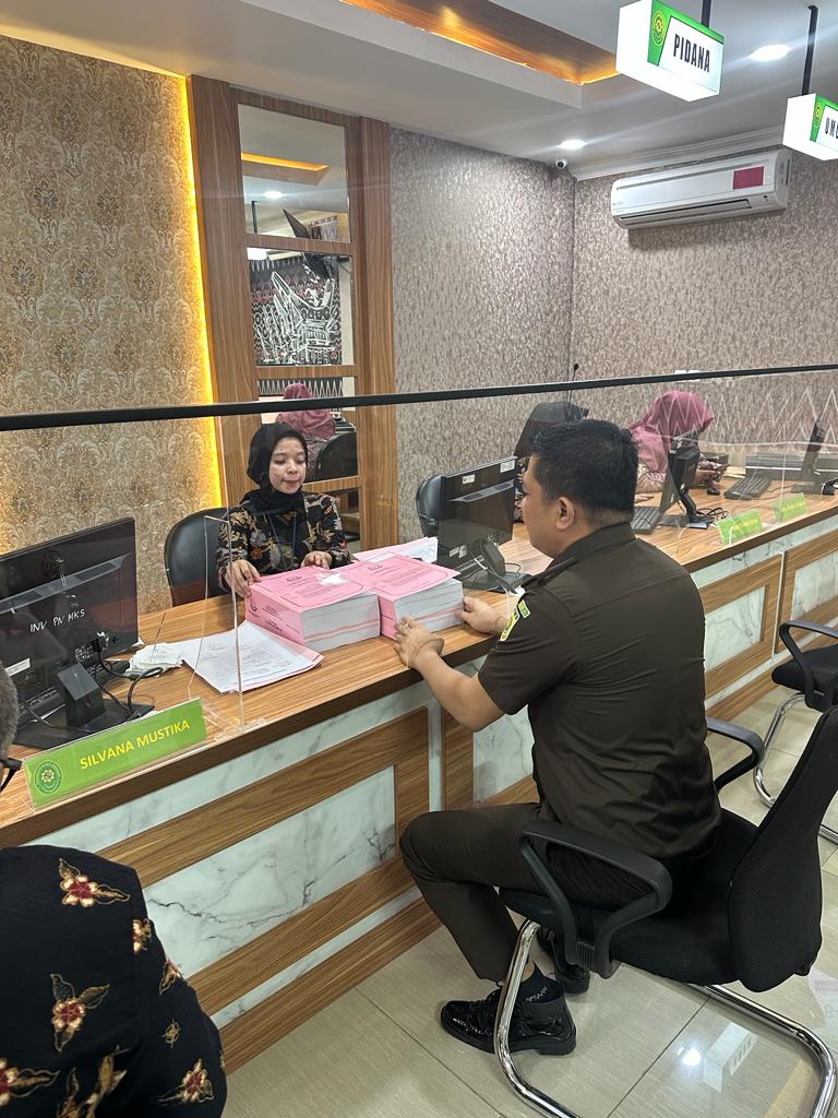TERSANGKA DUGAAN KORUPSI PENYIMPANGAN PENETAPAN HARGA JUAL PASIR LAUT TAKALAR TA. 2020 DILIMPAHKAN KE PENGADILAN TIPIKOR TERSANGKA DUGAAN KORUPSI PENYIMPANGAN PENETAPAN HARGA JUAL PASIR LAUT TAKALAR TA. 2020 DILIMPAHKAN KE PENGADILAN TIPIKORi