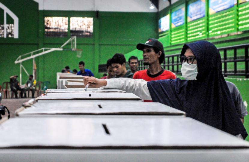 Peneliti: Calon Tunggal Jadi Preseden Buruk Bagi Demokrasi Peneliti: Calon Tunggal Jadi Preseden Buruk Bagi Demokrasii