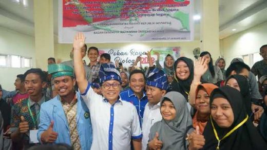 Isi Kuliah Umum di UR, Ketua MPR RI Sosialisasikan Empat Pilar Isi Kuliah Umum di UR, Ketua MPR RI Sosialisasikan Empat Pilari