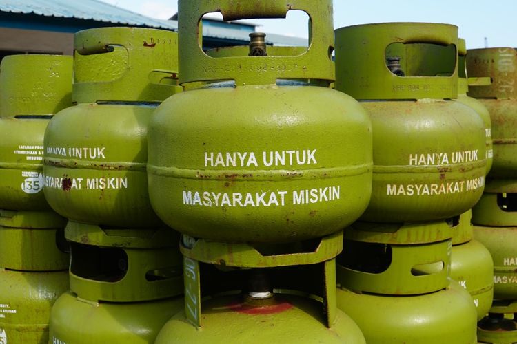 Ekonom Defiyan Cori: Pertamina Patra Niaga Jangan Bersikap Cengeng Soal Penjualan Elpiji 3 Kgi