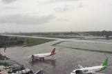 Bandara Halim Ditutup, 67 Unit Pesawat Dipindah Bandara Halim Ditutup, 67 Unit Pesawat Dipindahi