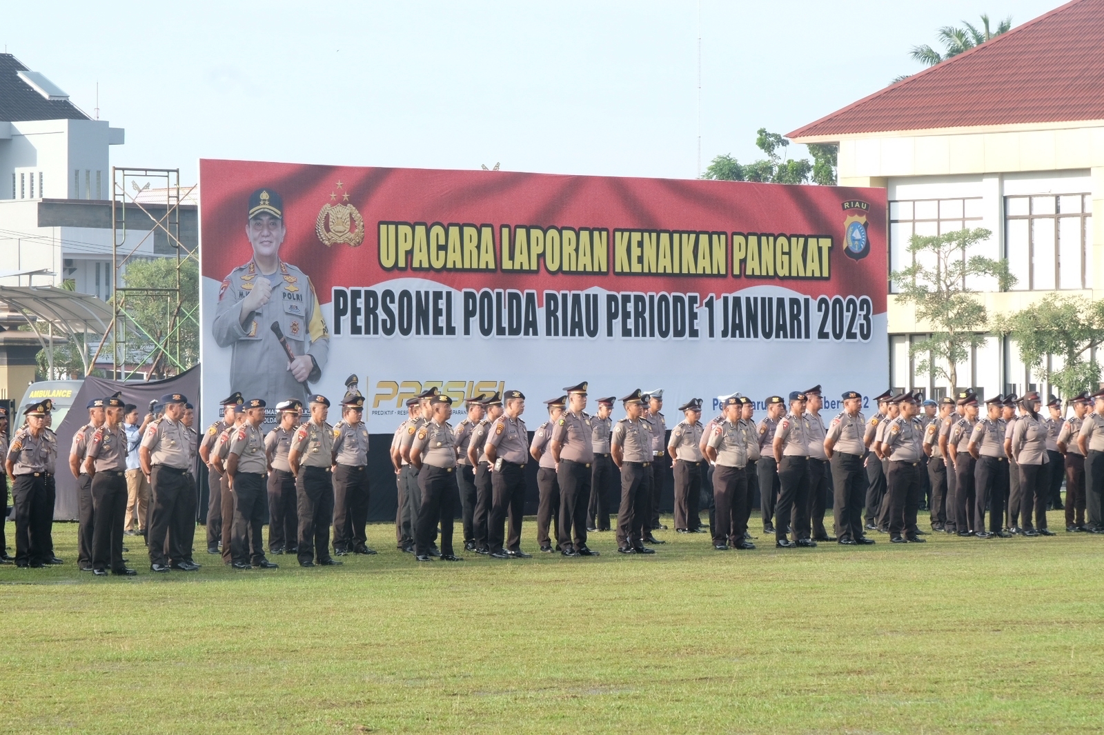 866 Personel Jajaran Polda Riau Naik Pangkat, Kapolda Irjen Iqbal: Karakter Akhlak Harus Makin Baik 866 Personel Jajaran Polda Riau Naik Pangkat, Kapolda Irjen Iqbal: Karakter Akhlak Harus Makin Baiki