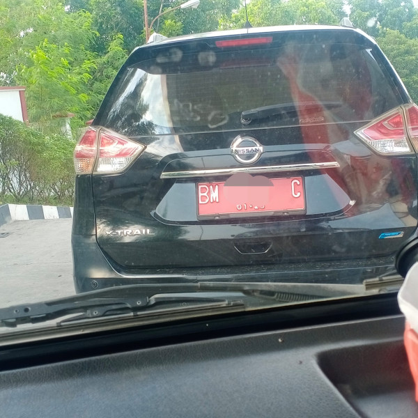 Mobil Dinas Plat Merah Kepergok Isi BBM Subsidi Jenis Pertalite di Wilayah Kabupaten Pelalawan Mobil Dinas Plat Merah Kepergok Isi BBM Subsidi Jenis Pertalite di Wilayah Kabupaten Pelalawani