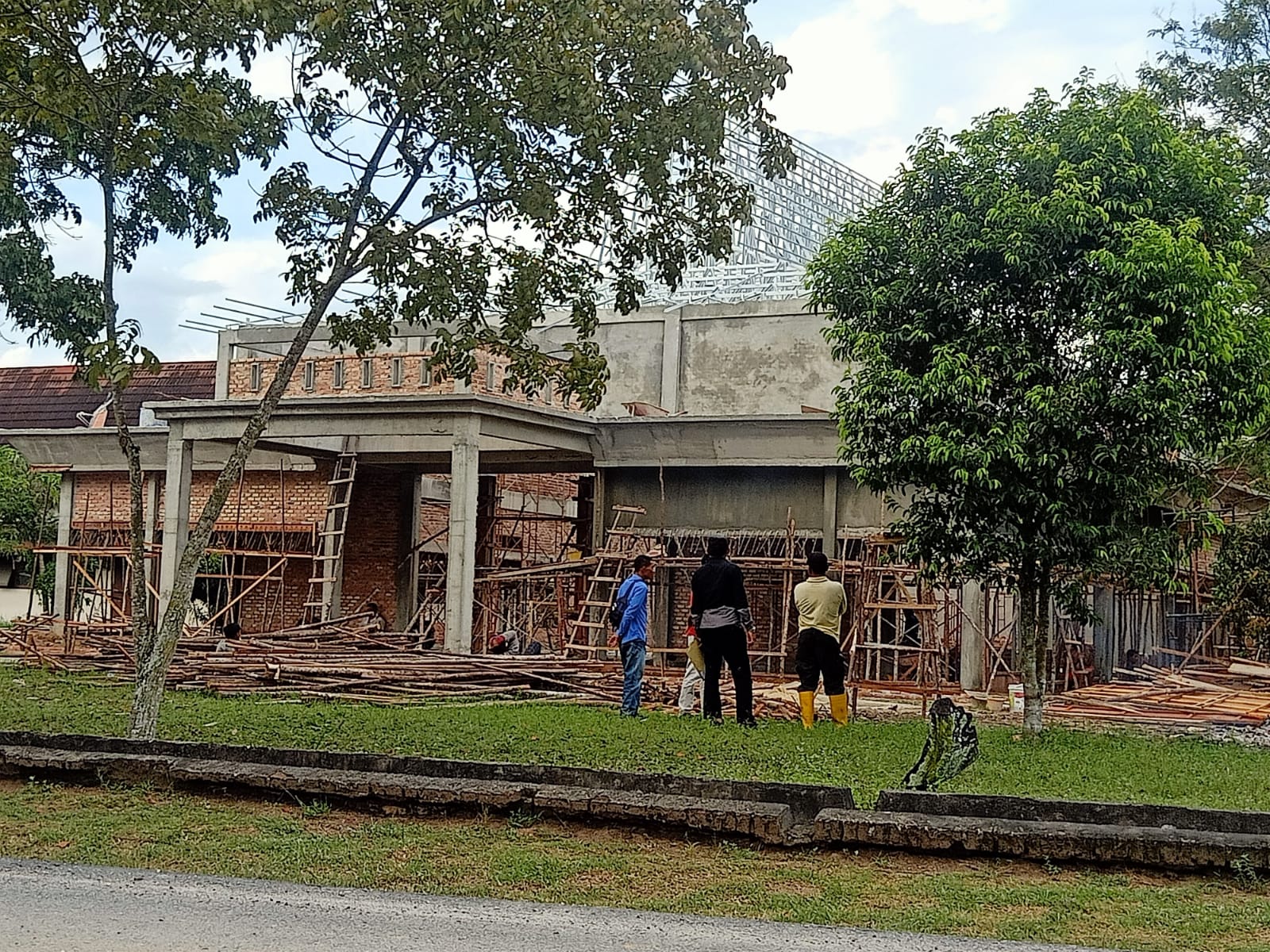 Peringati Hari Anti Korupsi Sedunia, Aktivis GAMARI Matangkan Laporan Kasus Proyek di UNRI Peringati Hari Anti Korupsi Sedunia, Aktivis GAMARI Matangkan Laporan Kasus Proyek di UNRIi