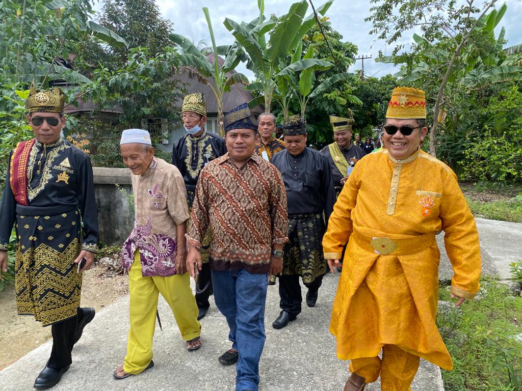Niat Baik HM Yunus Dirikan Istana Kampar Terus Mendapat Dukungan Niat Baik HM Yunus Dirikan Istana Kampar Terus Mendapat Dukungani