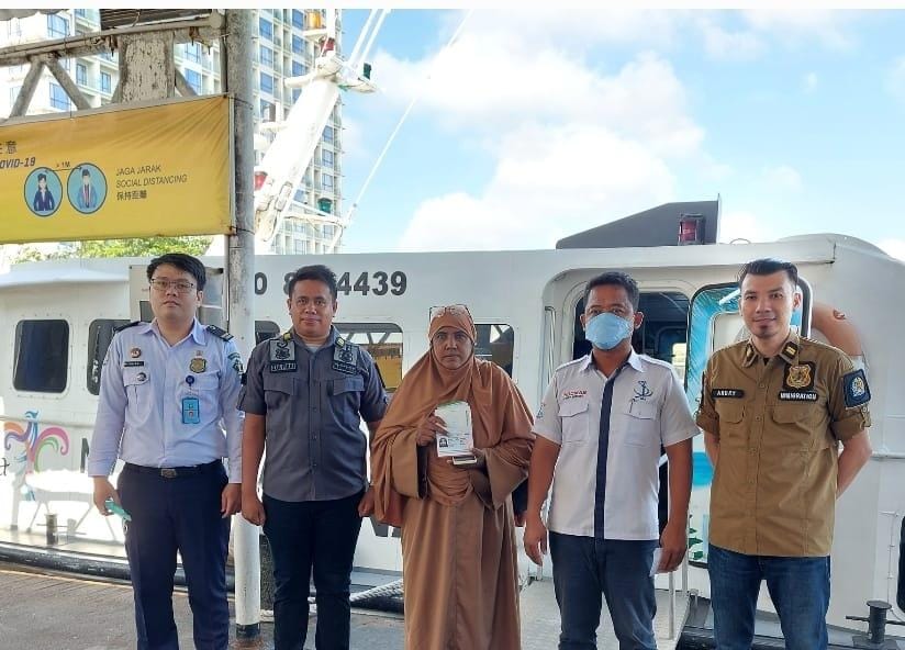 Imigrasi Kota Pekanbaru Deportasi Warga Malaysia Imigrasi Kota Pekanbaru Deportasi Warga Malaysiai