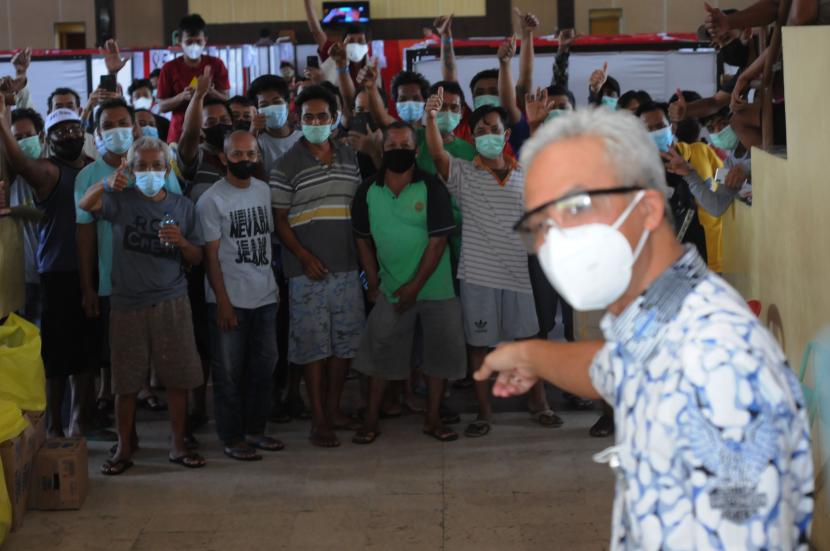 Kompetisi Menuju Pilpres, Menakar Antara Ganjar dan Anies Kompetisi Menuju Pilpres, Menakar Antara Ganjar dan Aniesi