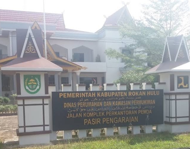 Banyak Temuan di Dinas Perkim Rohul, LPK Riau Akan Laporkan ke Kejati Banyak Temuan di Dinas Perkim Rohul, LPK Riau Akan Laporkan ke Kejatii