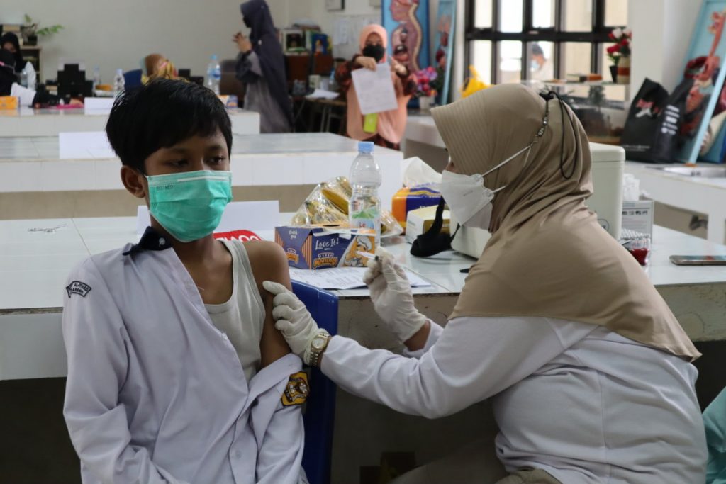 Disdik Kota Pekanbaru Akan Lanjutkan Vaksinasi Pelajar 12-17 Tahun Disdik Kota Pekanbaru Akan Lanjutkan Vaksinasi Pelajar 12-17 Tahuni