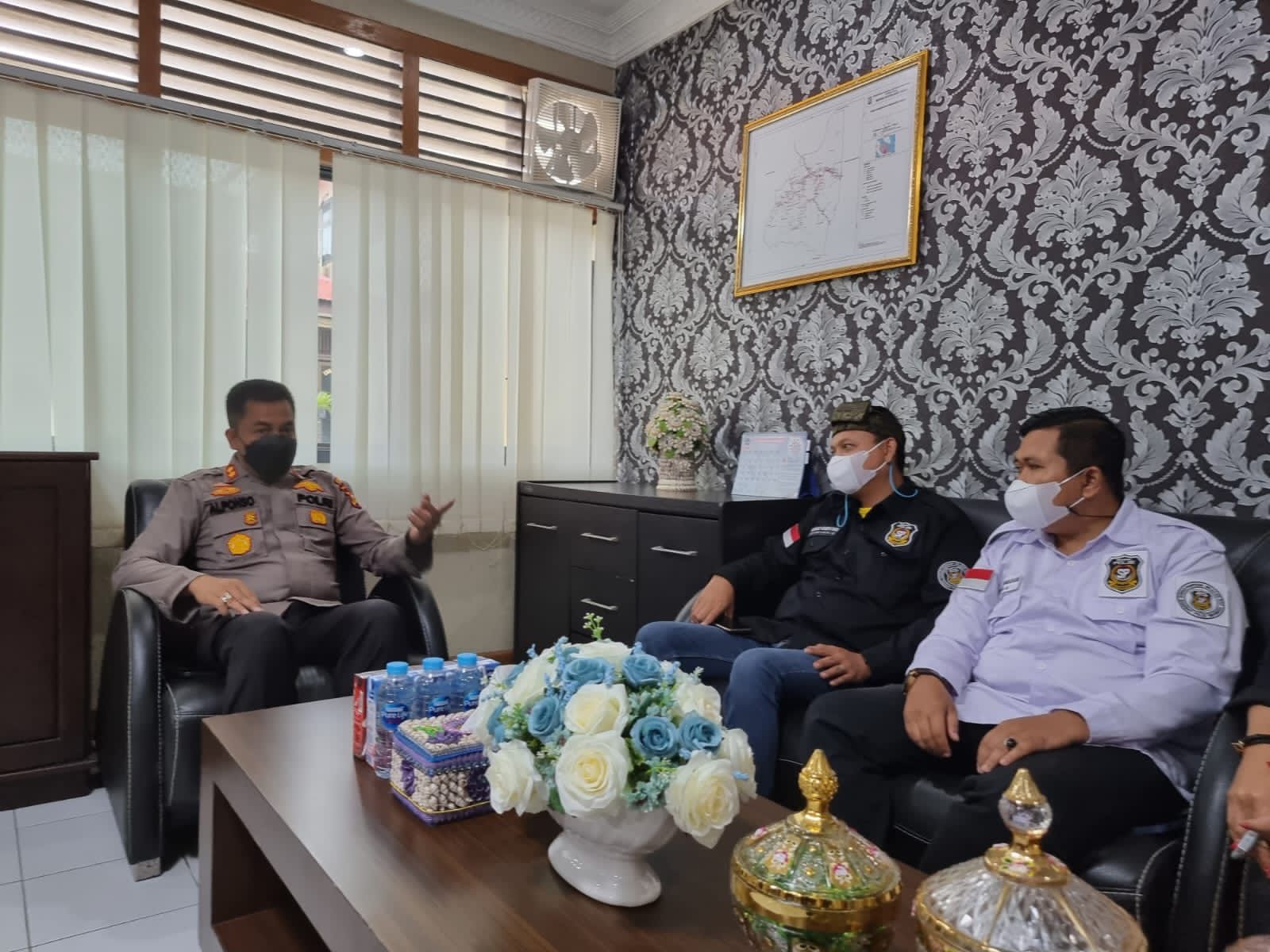 DPW SPI Riau Kunjungi Polres Inhu dan Kuansing DPW SPI Riau Kunjungi Polres Inhu dan Kuansingi