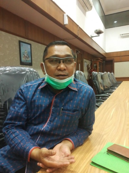 Gubri Akan Terapkan New Normal, DPRD Riau: Sama Saja Membunuh Perlahan-lahan Gubri Akan Terapkan New Normal, DPRD Riau: Sama Saja Membunuh Perlahan-lahani