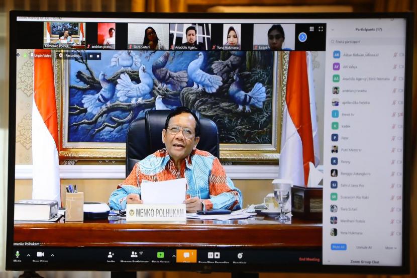 Mahfud Sebut Pemerintah Siapkan Kebijakan Larangan Mudik Mahfud Sebut Pemerintah Siapkan Kebijakan Larangan Mudiki