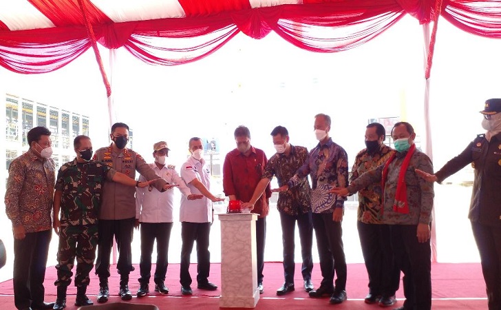 APRIL Group Kuncurkan Dana Rp33,4 Triliun untuk Pabrik Kemasan APRIL Group Kuncurkan Dana Rp33,4 Triliun untuk Pabrik Kemasani
