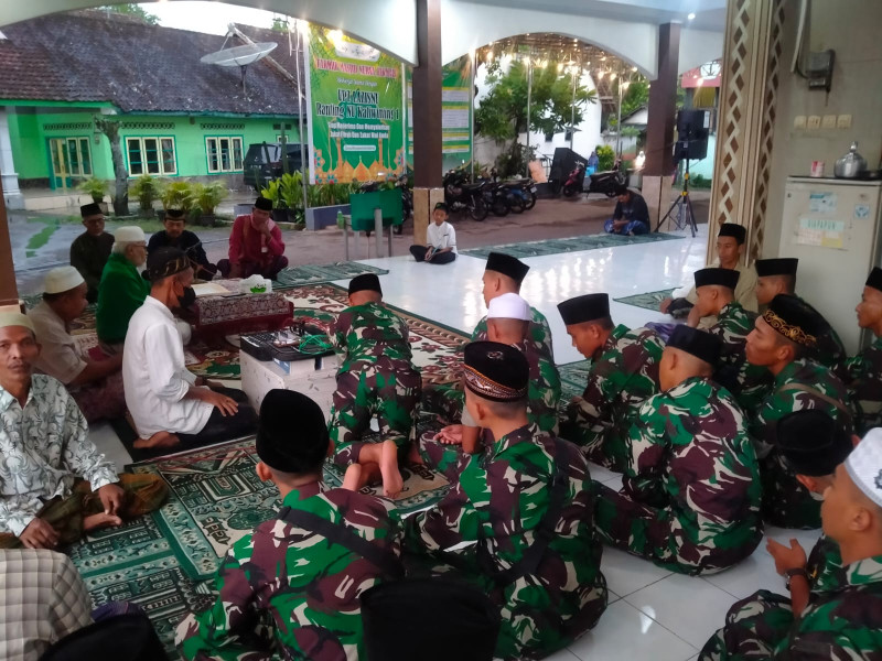 Pangdam Brawijaya Gagas Pesantren Kilat, Pasukan Tempur Kaji Kitab dan Tafsir Pangdam Brawijaya Gagas Pesantren Kilat, Pasukan Tempur Kaji Kitab dan Tafsiri