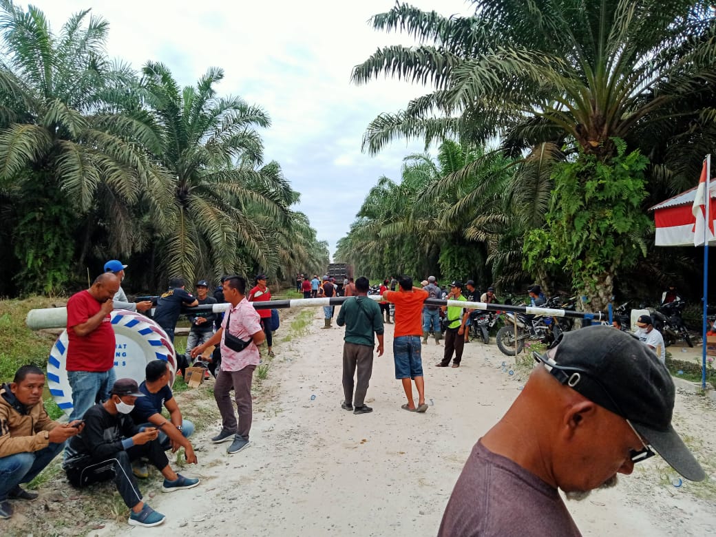 PT. SAMS Kangkangi Putusan Pengadilan, Masyarakat melawan.