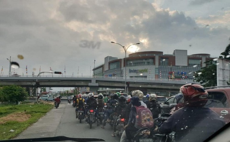 Dua Fly Over Baru Diresmikan Mengurangi Kemacetan ? Berikut Faktanya Dua Fly Over Baru Diresmikan Mengurangi Kemacetan ? Berikut Faktanyai