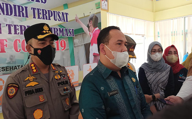 Dari 12 SMP di Pekanbaru, 38 Siswa dan Guru Terkonfirmasi Covid-19 Dari 12 SMP di Pekanbaru, 38 Siswa dan Guru Terkonfirmasi Covid-19i