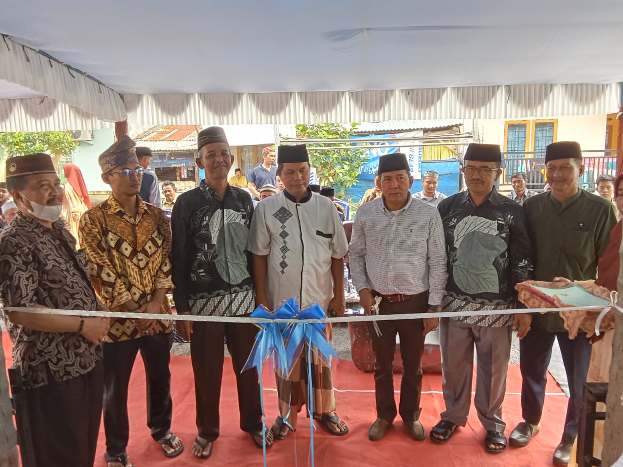 Lurah Binawidya, Syamsurizal SE, melakukan silahturahmi sekaligus meresmikan Mushalla Sidratul Muntaha Lurah Binawidya, Syamsurizal SE, melakukan silahturahmi sekaligus meresmikan Mushalla Sidratul Muntahai