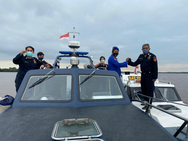 Lakukan Patroli Bersama, Bea Cukai Pekanbaru Bersinergi dengan Satpolairud Polres Siak Lakukan Patroli Bersama, Bea Cukai Pekanbaru Bersinergi dengan Satpolairud Polres Siaki