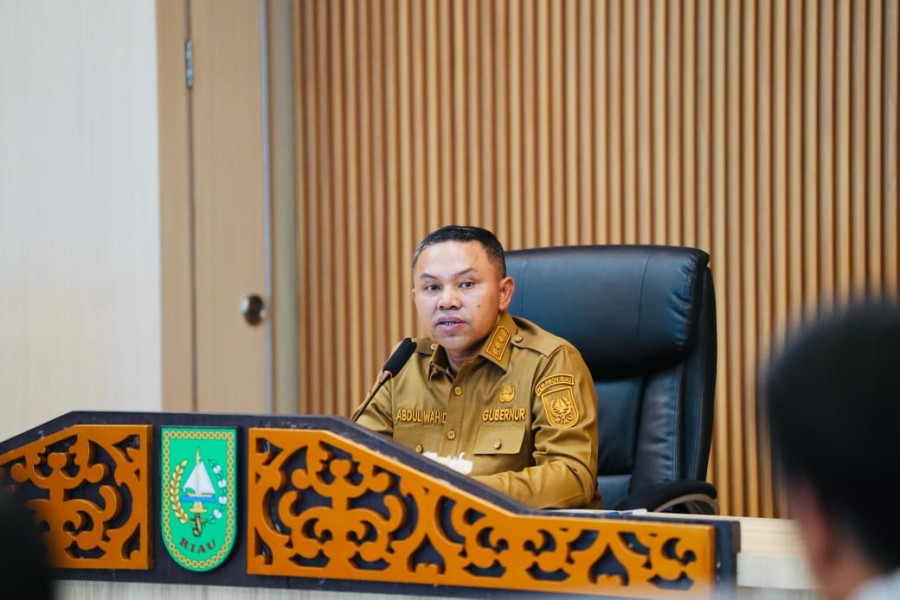 100 Hari Kerja, Gubri-Wagubri Tunjukkan Komitmen Nyata Tingkatkan Akses dan Layanan Pendidikan 100 Hari Kerja, Gubri-Wagubri Tunjukkan Komitmen Nyata Tingkatkan Akses dan Layanan Pendidikani