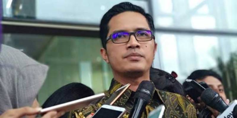 Febri Diansyah Siapkan Sejumlah Langkah untuk Bela Ferdy Sambo di Pengadilan Febri Diansyah Siapkan Sejumlah Langkah untuk Bela Ferdy Sambo di Pengadilani