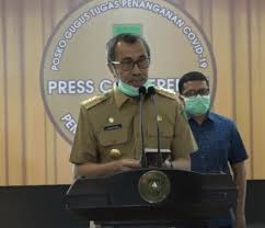 Gubri Syamsuar Terbitkan Pergub Pelaksanaan PSBB Kabupaten Kota di Riau Gubri Syamsuar Terbitkan Pergub Pelaksanaan PSBB Kabupaten Kota di Riaui