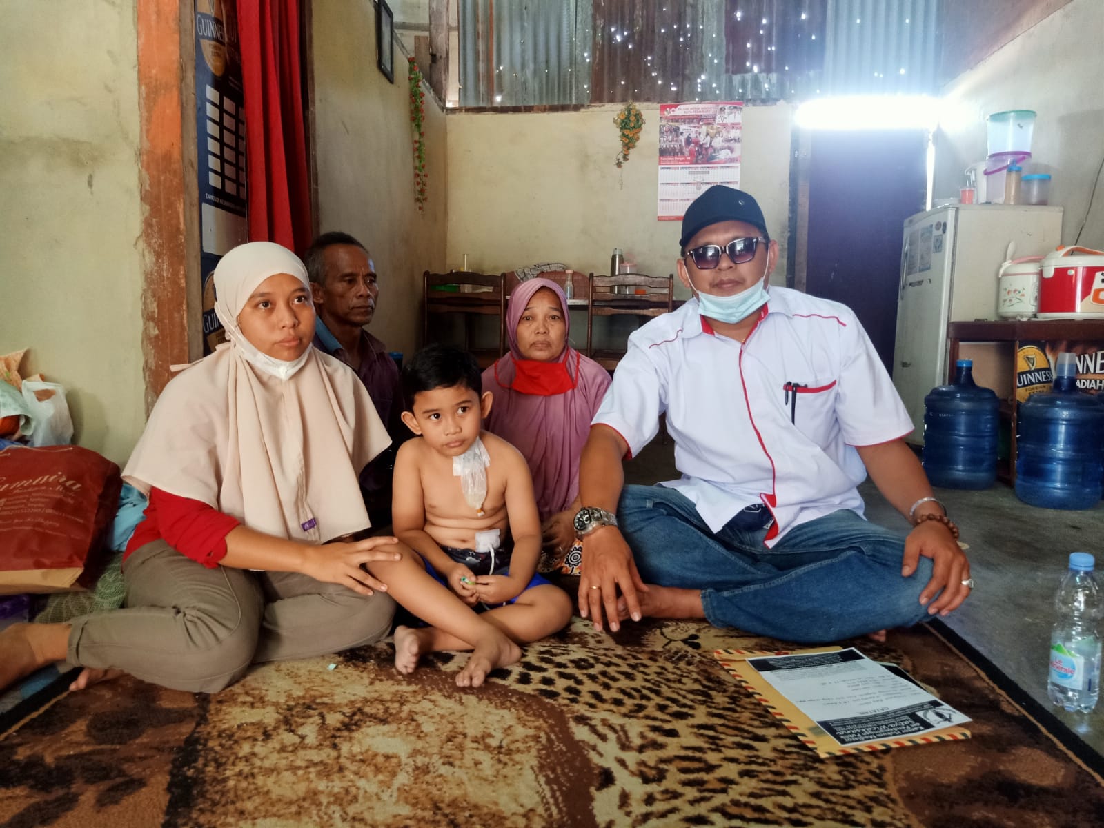 Muhamad Rizky Febrian, Bocah 6 Tahun Penderita Leher Bocor Muhamad Rizky Febrian, Bocah 6 Tahun Penderita Leher Bocori