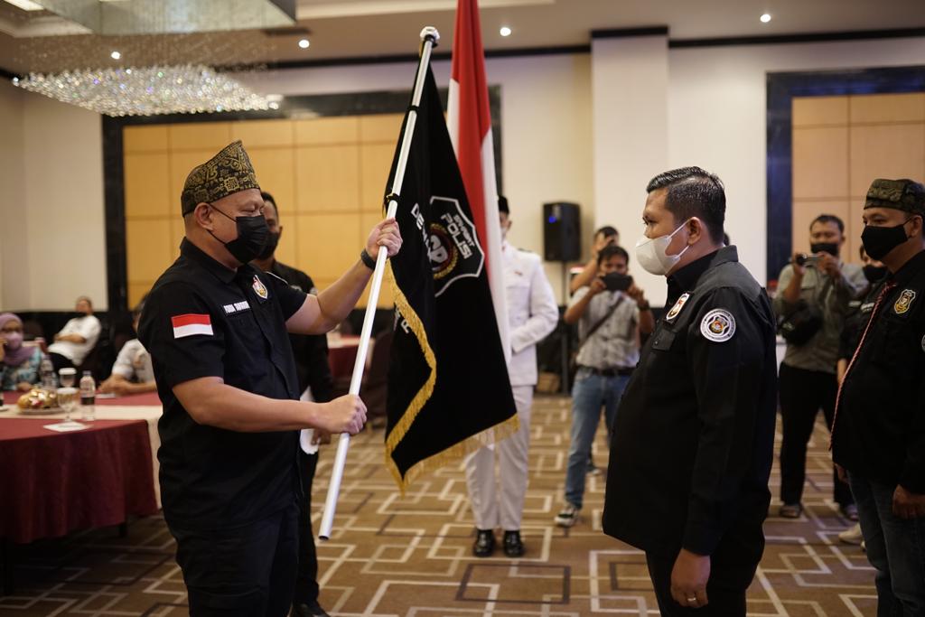 Kukuhkan DPW Riau dan DPC Kampar, Fonda Tangguh : SPI Mesti Bermamfaat Bagi Masyarakat dan Polri Kukuhkan DPW Riau dan DPC Kampar, Fonda Tangguh : SPI Mesti Bermamfaat Bagi Masyarakat dan Polrii