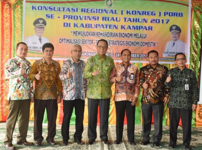 Bupati Kampar Buka Konreg PDRB se-Riau Bupati Kampar Buka Konreg PDRB se-Riaui