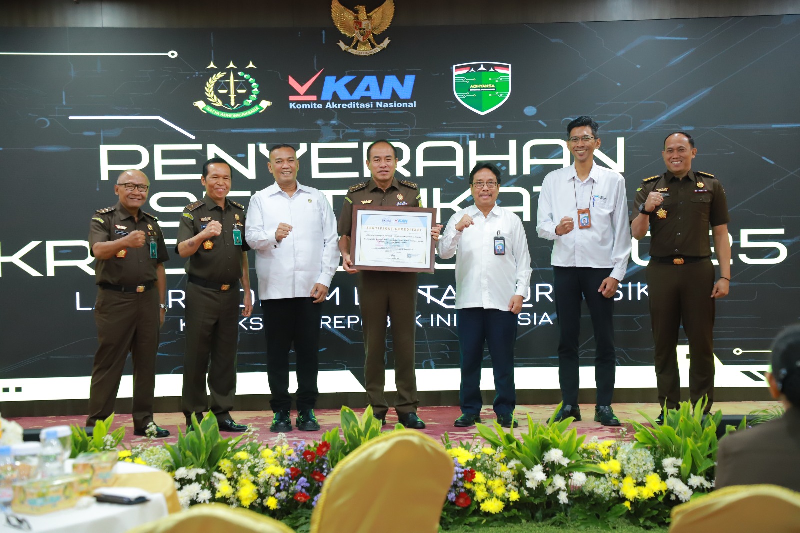 JAM-Intelijen: Sertifikasi ISO 17025 Jadi Langkah Penting untuk Melebarkan Sayap Laboratorium Digital Forensik Kejaksaan RI ke Kancah Internasional JAM-Intelijen: Sertifikasi ISO 17025 Jadi Langkah Penting untuk Melebarkan Sayap Laboratorium Digital Forensik Kejaksaan RI ke Kancah Internasionali