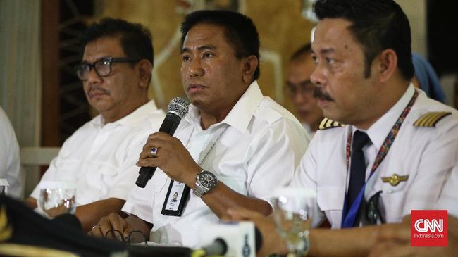 Serikat Karyawan Minta Jokowi Turun Tangan Selamatkan Garuda Serikat Karyawan Minta Jokowi Turun Tangan Selamatkan Garudai